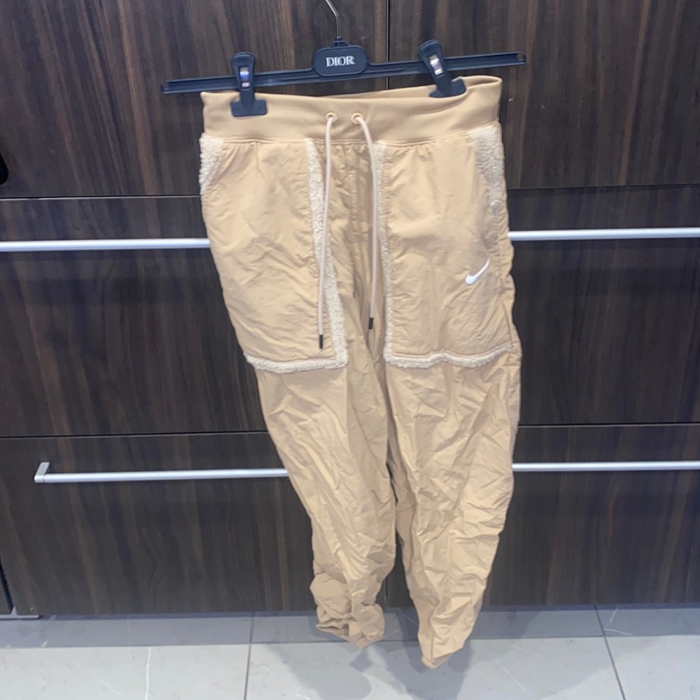 Nike cream pants with fur